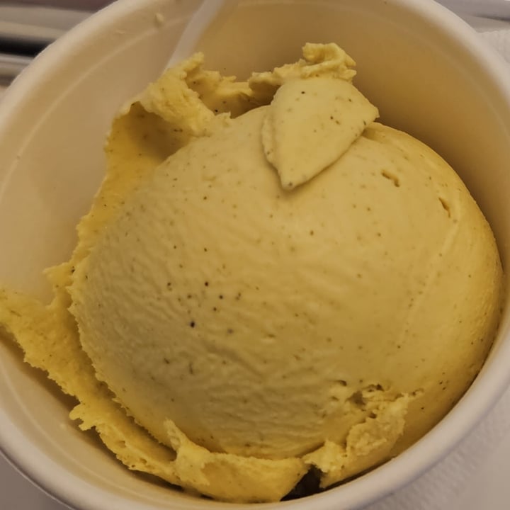 photo of Unframed Ice Cream Tumeric Latte (Vegan) shared by @therush on  18 Jun 2023 - review