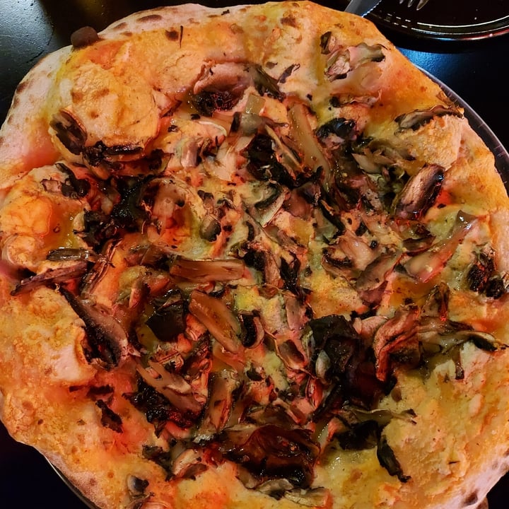 photo of FAME di pizza Pizza Funghi shared by @pucky on  27 Apr 2023 - review