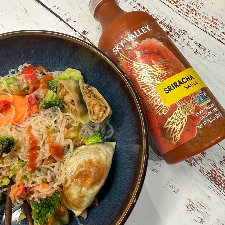 photo of Sky Valley Sriracha sauce shared by @berryveganplanet on  22 Sep 2022 - review