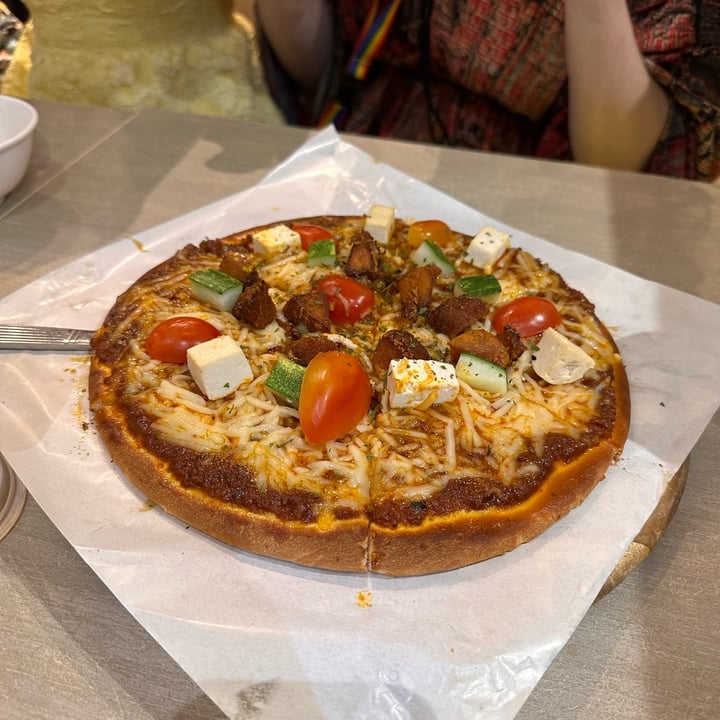 photo of Flavours by Saute Curry Rendang Lion Mane Pizza shared by @dafnelately on  21 May 2023 - review