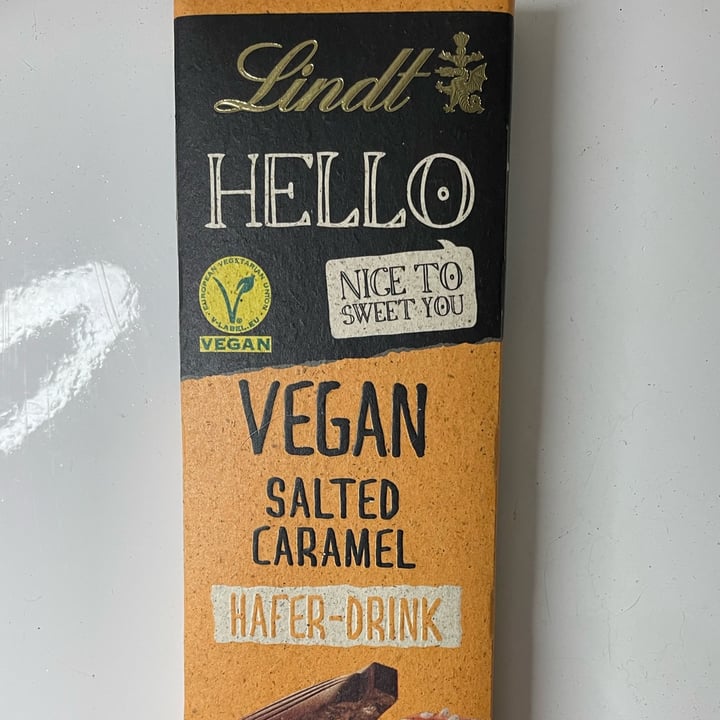 photo of Lindt chocolate vegano caramelo salgado shared by @laila9 on  20 Feb 2023 - review