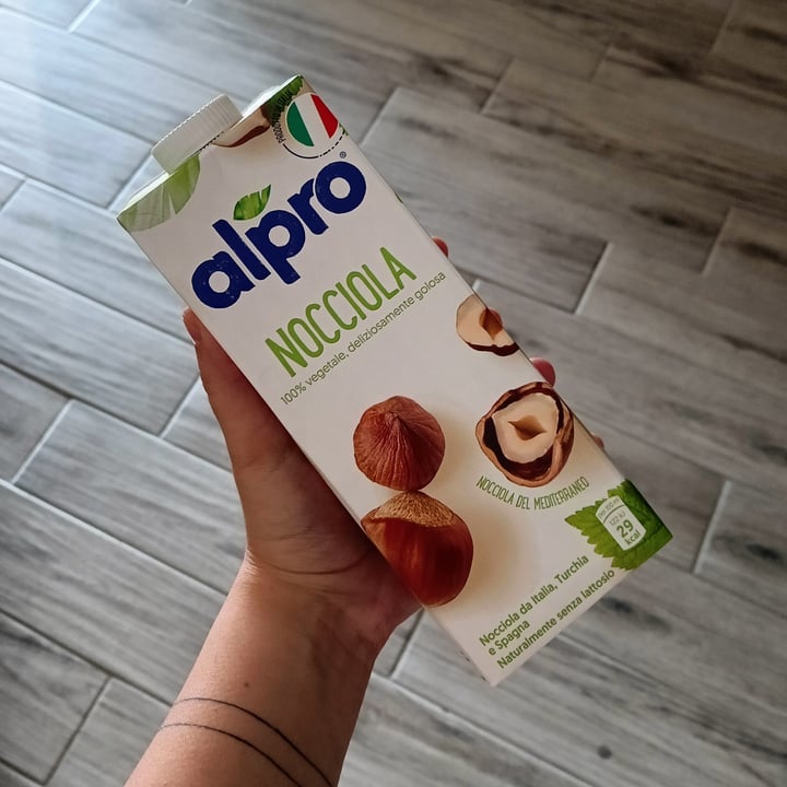 photo of Alpro Alpro Nocciola shared by @mibuttogiulia on  05 Jul 2023 - review