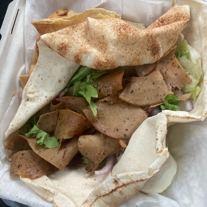 photo of Zingo's Mediterranean Vegetarian (vegan) Gyro shared by @vgnbtw on  01 Apr 2023 - review