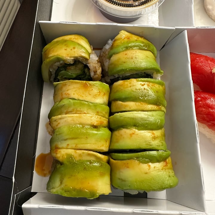 photo of Planta Queen Dragon Roll shared by @leratonsaveur on  26 Jan 2023 - review