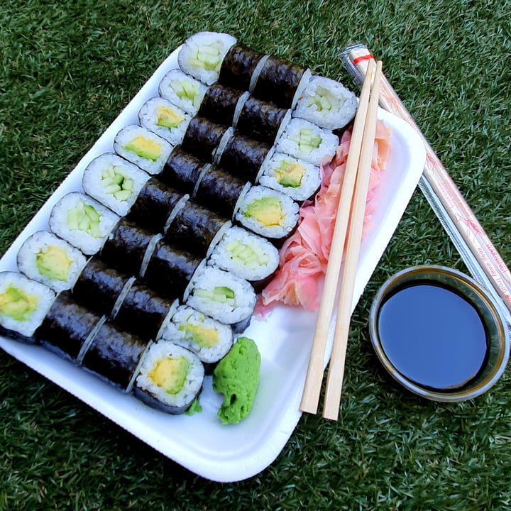 photo of Kung-Fu Kitchen Cucumber maki shared by @humanequalshypocrite on  16 Jan 2023 - review
