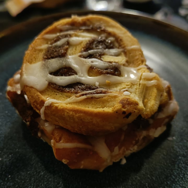 photo of Out of this world Cinnamon Swirl Blondie shared by @vervy on  27 Jan 2023 - review