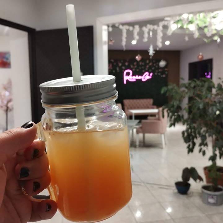 photo of Rockoco Jugo De Naranja Y Pomelo shared by @gbalmiron on  24 Jun 2023 - review