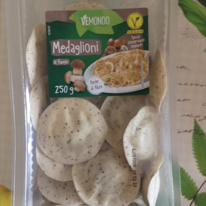 photo of Vemondo Medaglioni ai funghi shared by @dippy on  16 Feb 2023 - review