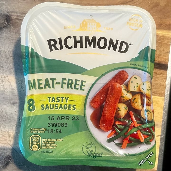 photo of Richmond 8 meat-free sausages shared by @mtp on  14 Apr 2023 - review