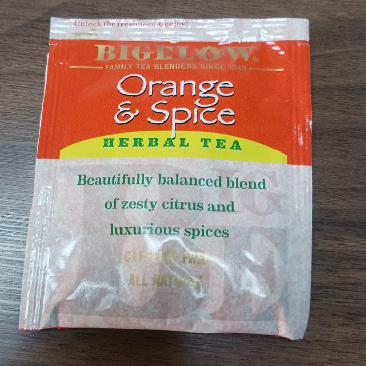 photo of Bigelow Orange & Spice Herbal Tea shared by @heartartichokehearts on  17 Jun 2023 - review
