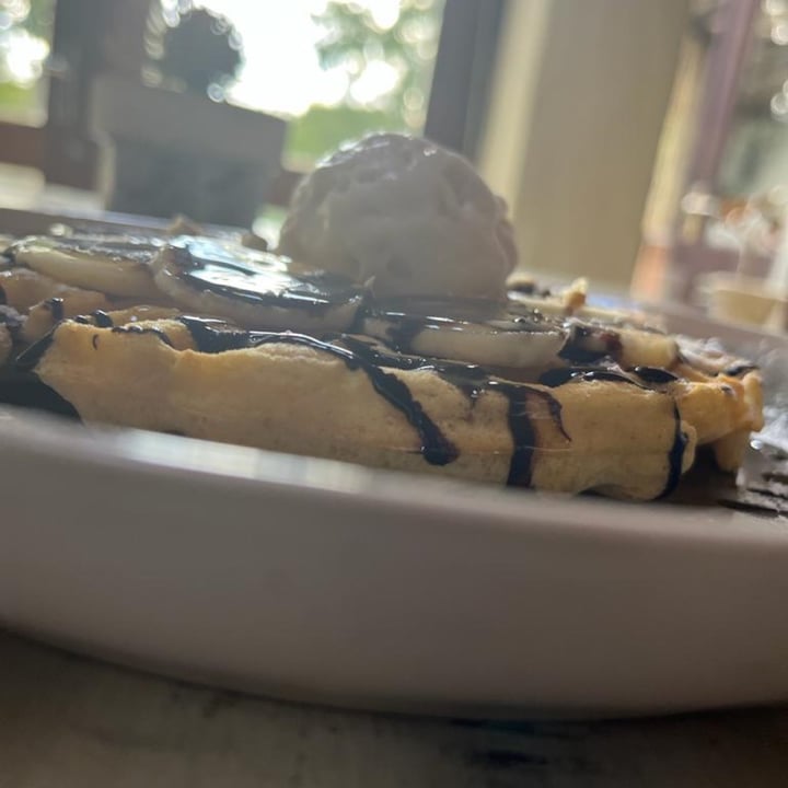 photo of The Vegan Chef Fourways Banoffee Waffle shared by @globalvegan on  12 Apr 2023 - review