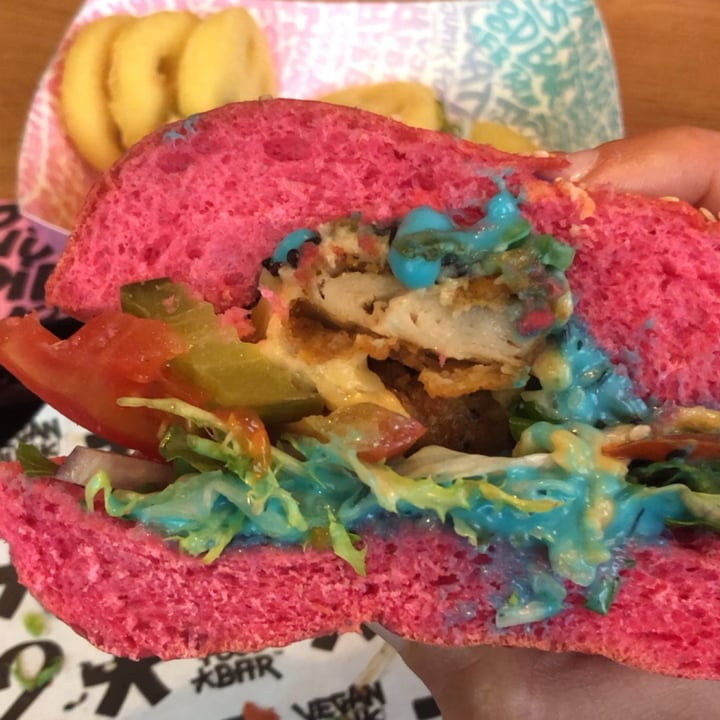 photo of Vegan Junk Food Bar Daddy Burger shared by @izaskunquilez on  08 Jun 2023 - review