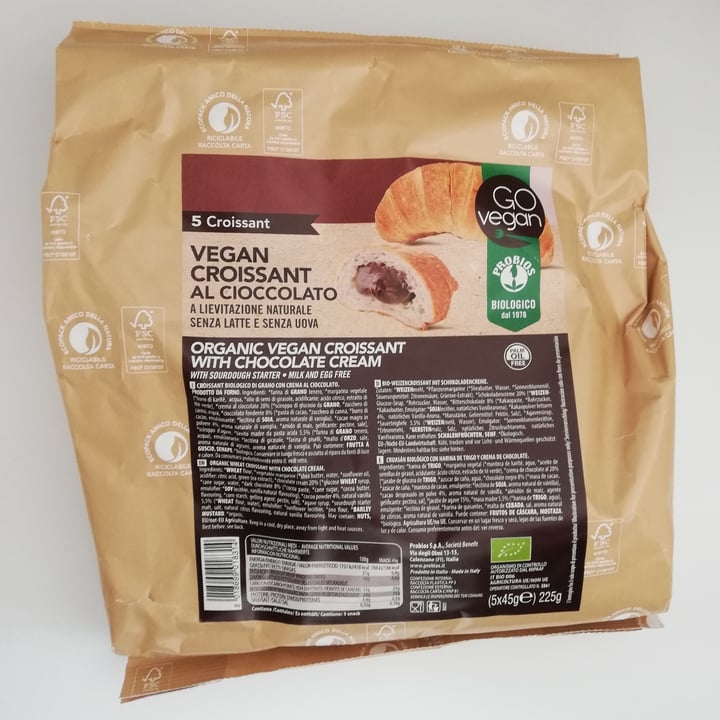 photo of GO vegan! Vegan Croissant al Cioccolato shared by @sirmatis on  06 Jun 2023 - review