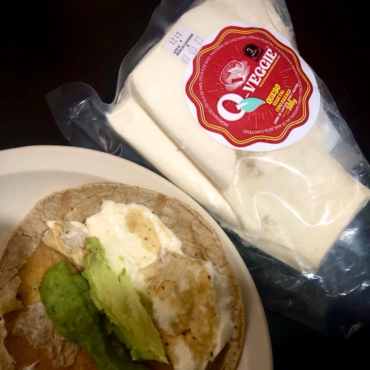 photo of Q veggie Queso Vegetal tipo Oaxaca shared by @giohuante on  28 Mar 2023 - review
