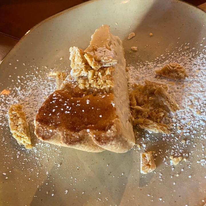 photo of Gigi's Pizzeria Baked Tree Nut Ricotta Cheesecake shared by @blacklilyleaf on  11 Apr 2023 - review