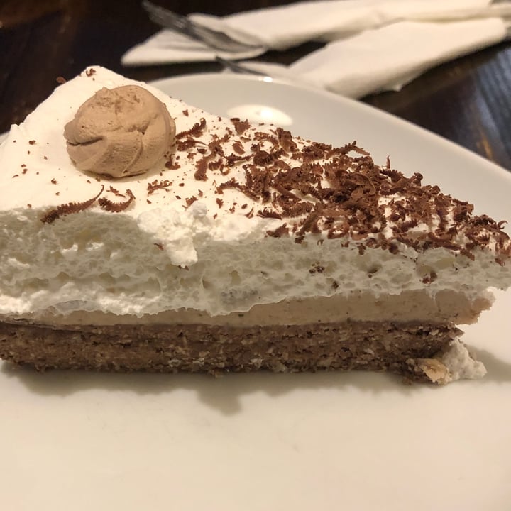 photo of Kozmosz Vegán Étterem Chesnut cake shared by @maxnogarlic on  06 Jan 2023 - review