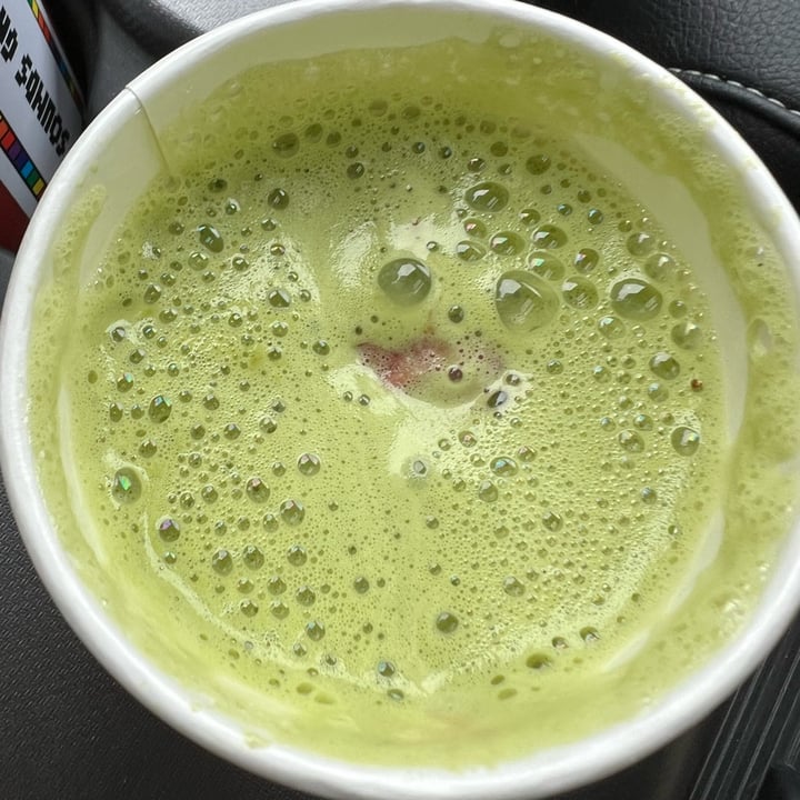 photo of Starbucks Strawberry Oat Matcha Latte shared by @veganmika on  12 Mar 2023 - review