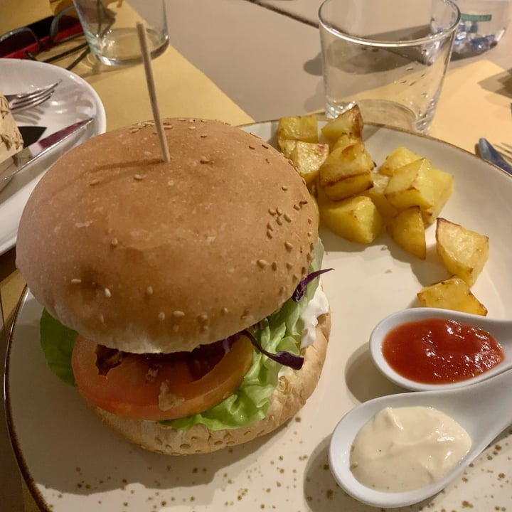 photo of OH! Ficomaeco El Capitan Burger shared by @mamaddi on  24 Jan 2023 - review