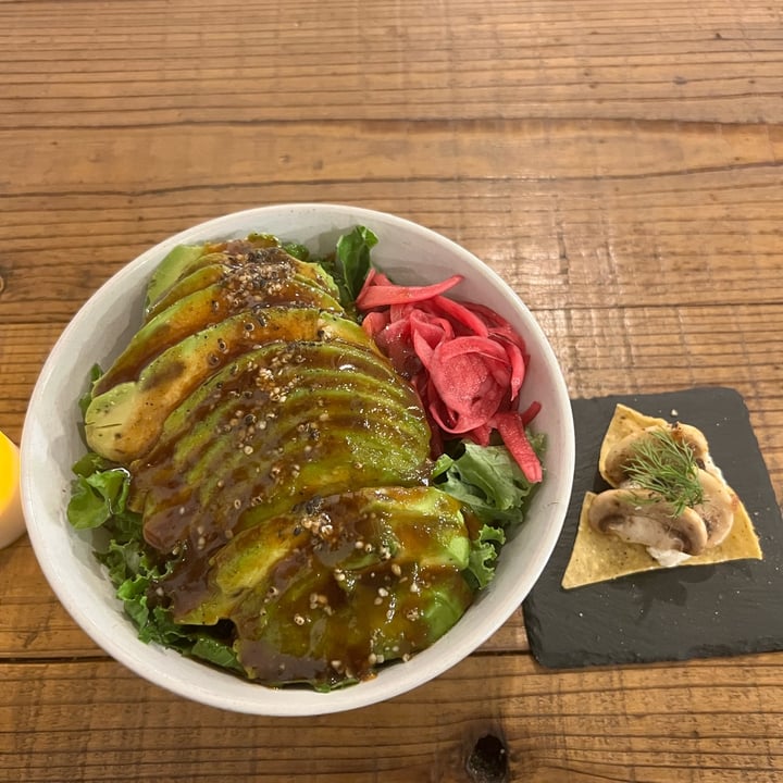 photo of Hemp Cafe Tokyo Grilled avocado rice bowl shared by @nbernal25 on  12 Jul 2023 - review