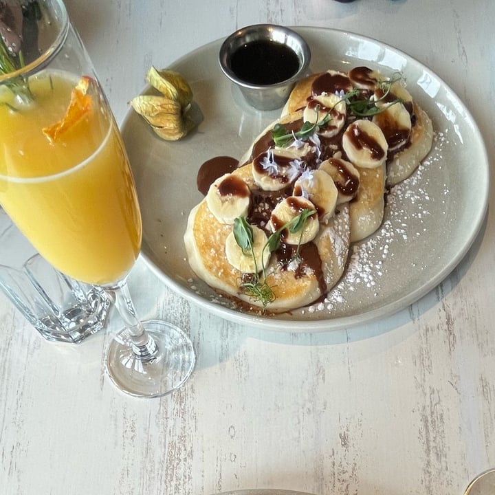 photo of Astoria Bistro Botanique No-tella Banana Pancakes shared by @laurjc on  05 Mar 2023 - review