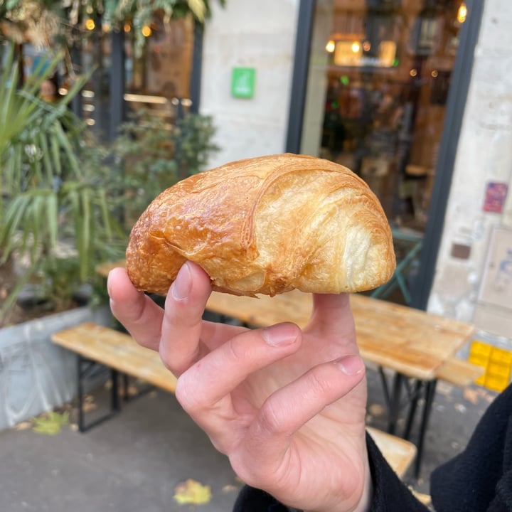 photo of Land&Monkeys Pain au chocolat shared by @laura13vz on  23 Dec 2022 - review
