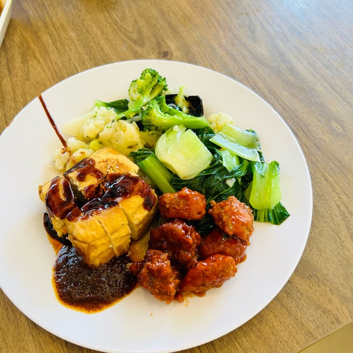 photo of LI YUAN VEGETARIAN Big Tofu Cubes shared by @veganbitcoin on  24 Jul 2023 - review