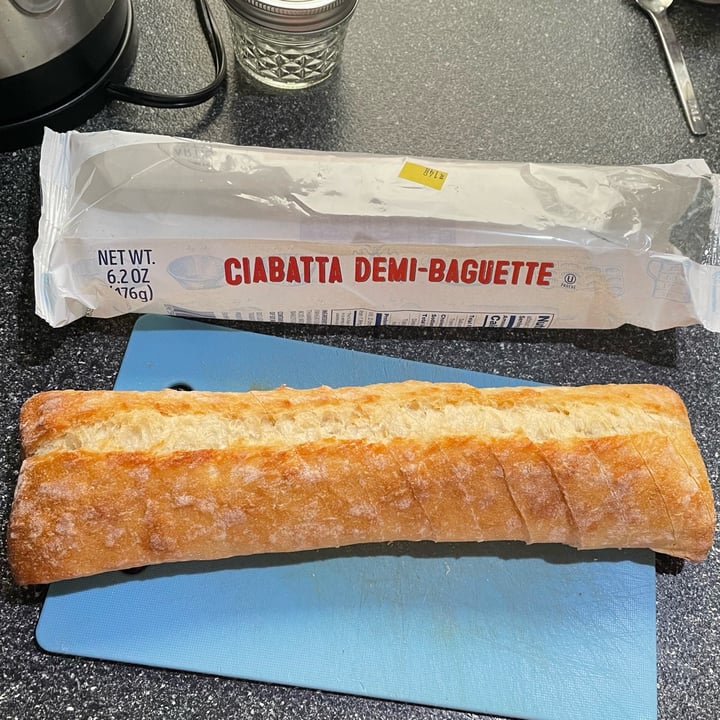 photo of Trader Joe's Ciabatta Demi-Baguette shared by @shmoopsify on  15 Jan 2023 - review