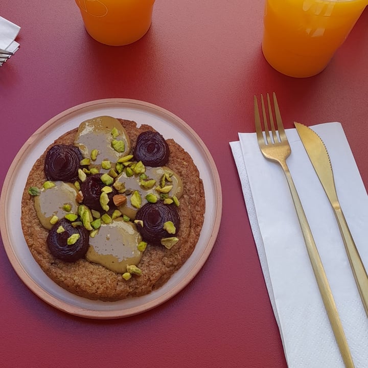 photo of pasteleria damian betular Cookie De Pistachos Y Frambuesa shared by @jjulie on  19 Jan 2023 - review