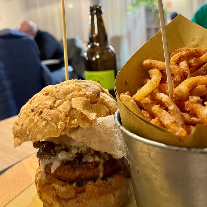 photo of Dai Tosi - Trissino THE O.C. BURGER shared by @silviaemaria on  31 Mar 2023 - review