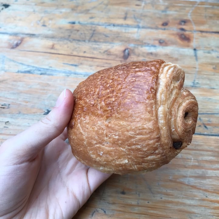 photo of Land&Monkeys Pain au chocolat shared by @arenavegan on  12 Jan 2023 - review