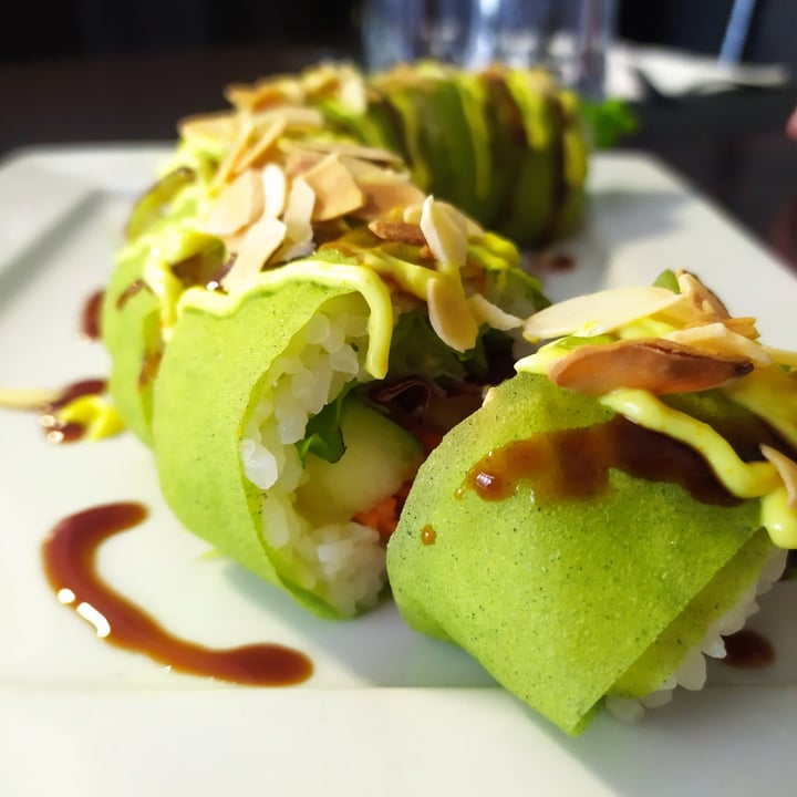 photo of Asia Fusion Sushi Rainbow Vegan Roll shared by @mayagiglio on  08 Jan 2023 - review