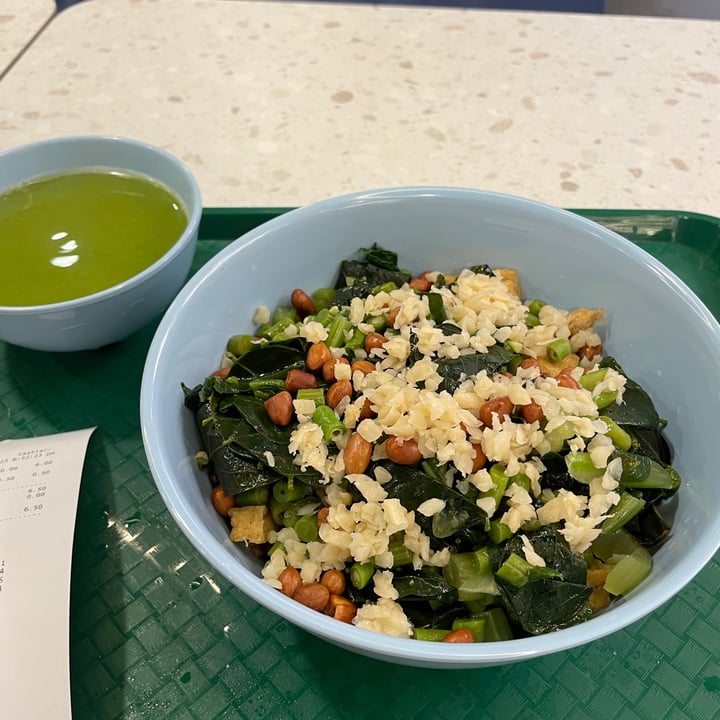 photo of Eight Immortals Vegetarian (Admiralty Place - Foodfare) Lei Cha shared by @grevillarobusta on  25 Apr 2023 - review