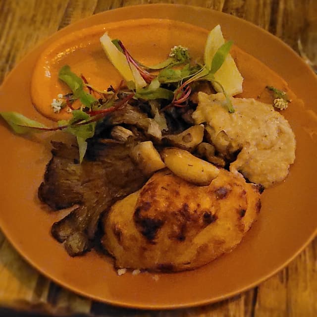 Photo of the dish “churrasquito de girgolas”