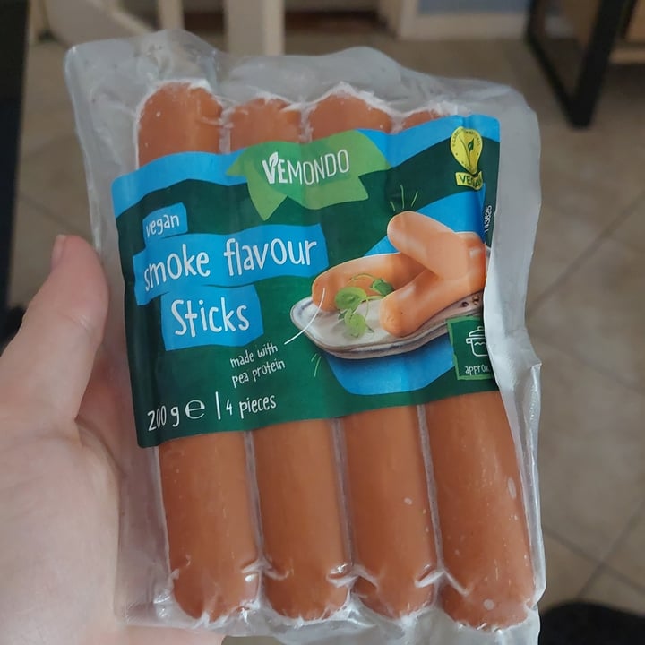 photo of Vemondo vegan smoke flavour sticks shared by @frendssnotfood on  03 Aug 2023 - review