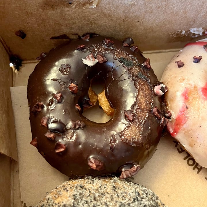 photo of Holey Grail Donuts Chocolate Crunch shared by @kyu on  08 Apr 2023 - review