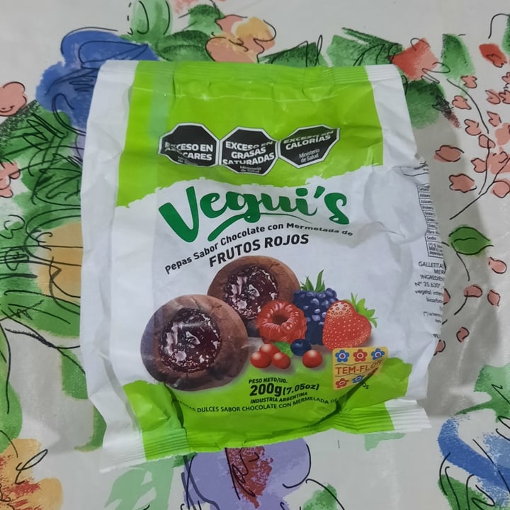 photo of vegui's Pepas (sabor chocolate con frutos rojos) shared by @marleneriolo on  07 Jul 2023 - review