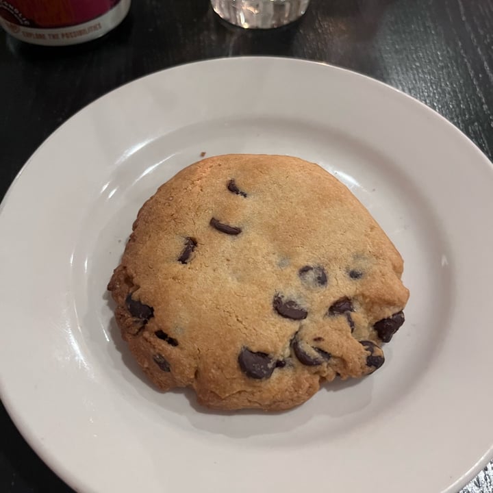 photo of Francis Chocolate Chip Cookie shared by @dianna on  07 Mar 2023 - review