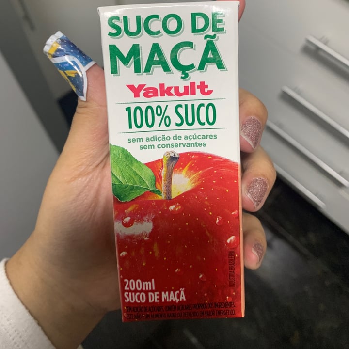 photo of Yakult Suco de maça shared by @gifsavi on  13 Feb 2023 - review