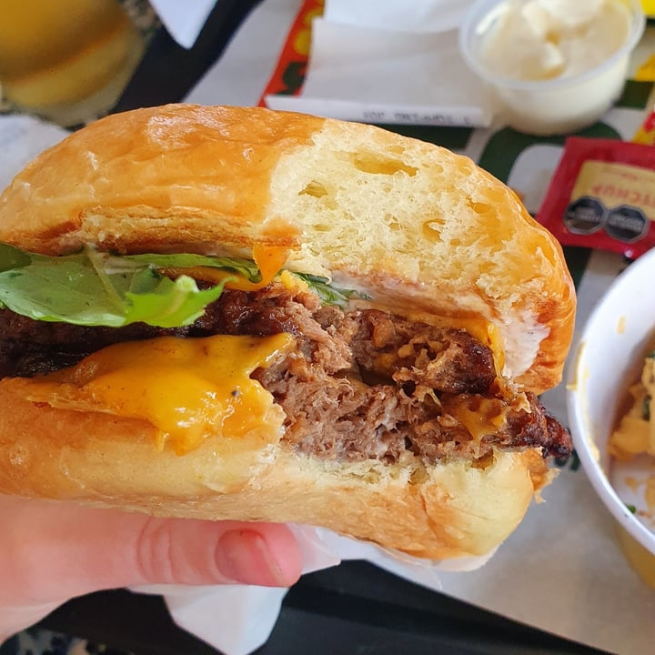 photo of JOY burgers PineAppleExpress shared by @amoronada on  30 May 2023 - review