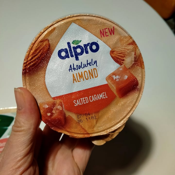 photo of Alpro Absolutely almond salted caramel shared by @tizianasal on  17 Mar 2023 - review