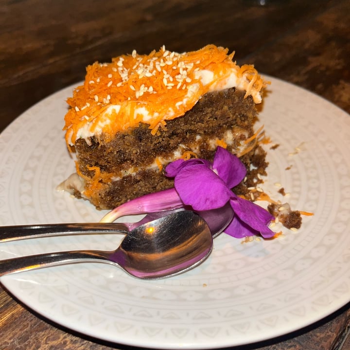 photo of Blue Earth Village Vegan Carrot Cake shared by @devon0 on  19 Mar 2023 - review