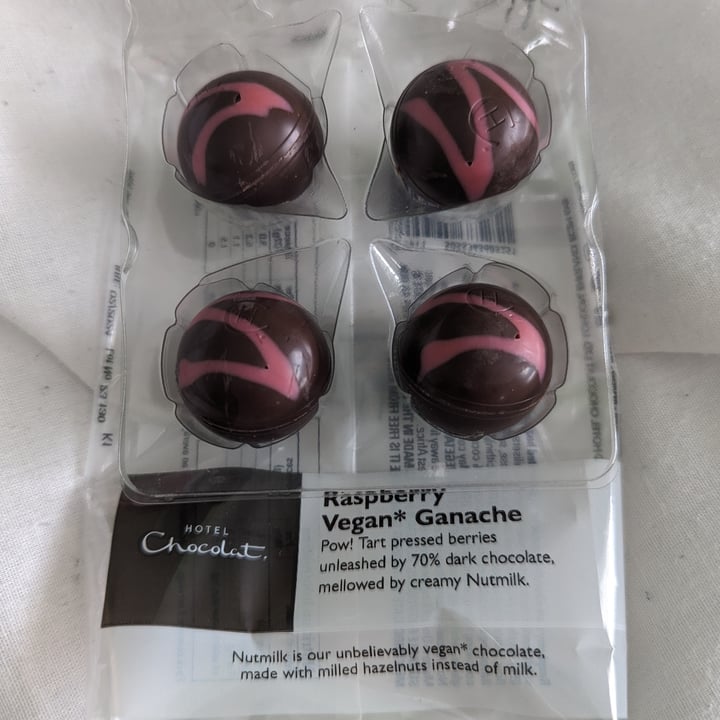 hotel chocolat Raspberry Vegan* Ganache Review | abillion