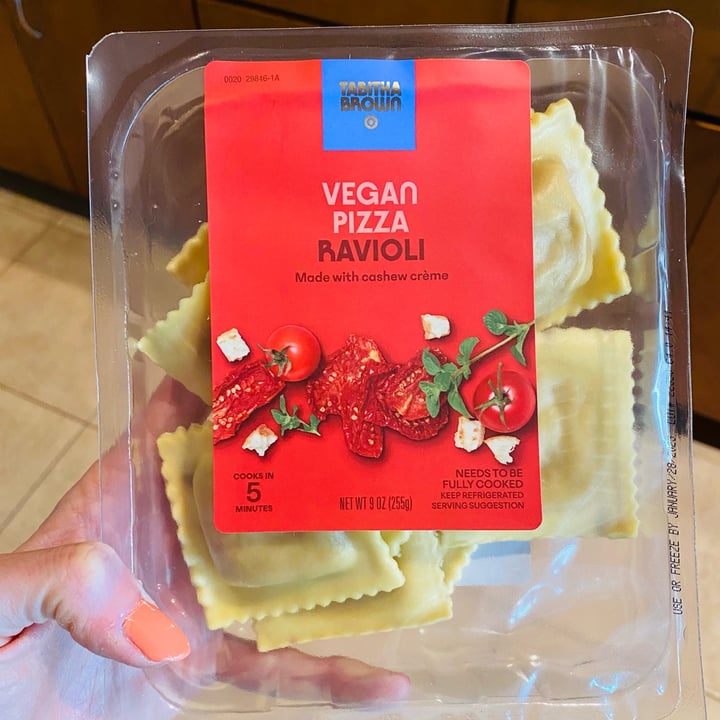 photo of Tabitha Brown Vegan Pizza Ravioli shared by @beckyyy on  15 Jan 2023 - review