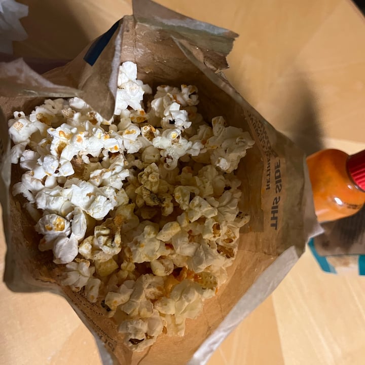 photo of Skinny Pop Popcorn shared by @oshmorethstorm on  14 Feb 2023 - review