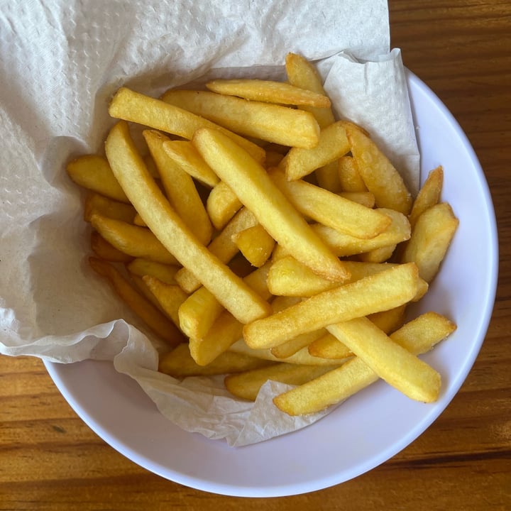 photo of Falafel Nessya papas fritas shared by @natgutierr on  12 May 2023 - review