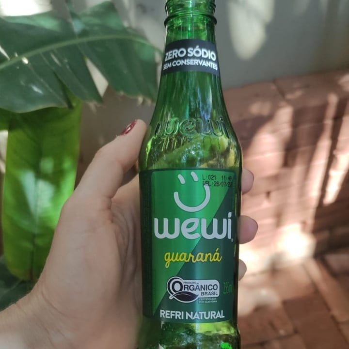 photo of Wewí Guaraná shared by @claracarneiro on  27 Dec 2022 - review