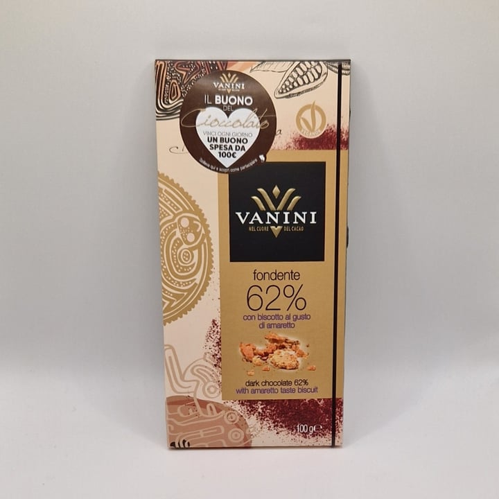 photo of Vanini Cioccolato fondente 62% con biscotto al gusto di amaretto shared by @angememo on  19 Mar 2023 - review
