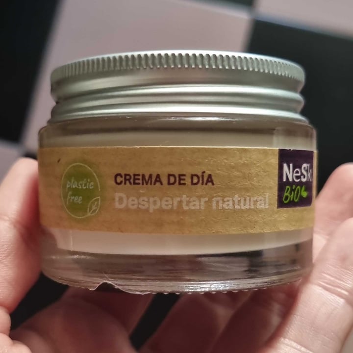 photo of nesk bio Crema De Día Facial shared by @amparodegata on  16 Feb 2023 - review