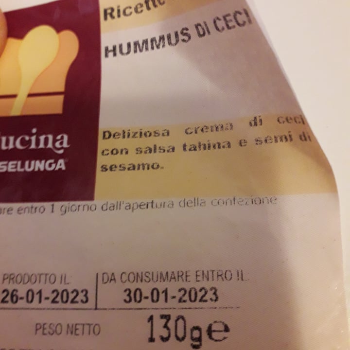 photo of  Esselunga Hummus di ceci shared by @albachiara8 on  29 Jan 2023 - review