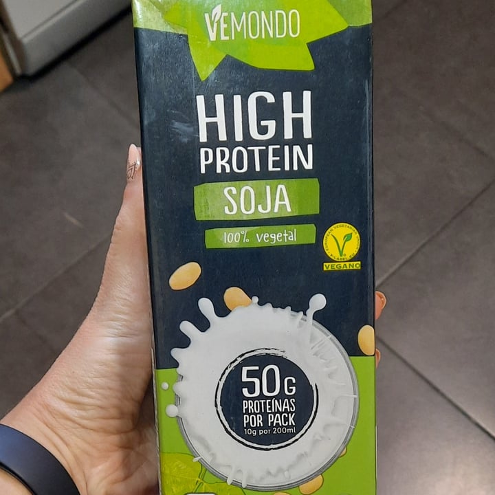 photo of Vemondo Leche Soja High Protein shared by @silviavg on  02 Apr 2023 - review